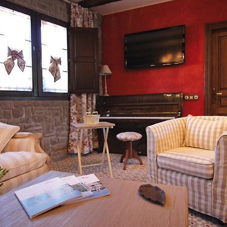 Hotel Rural La Tenada Carcedo de Burgos Bagian luar foto